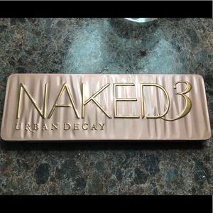 The naked 3 palette